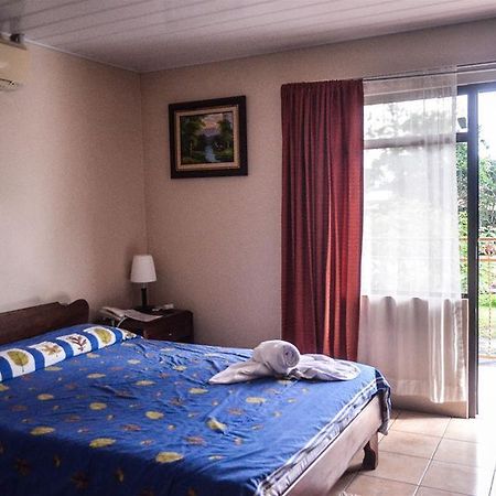 拉乔萨旅馆和场外温泉度假村 La Fortuna 外观 照片
